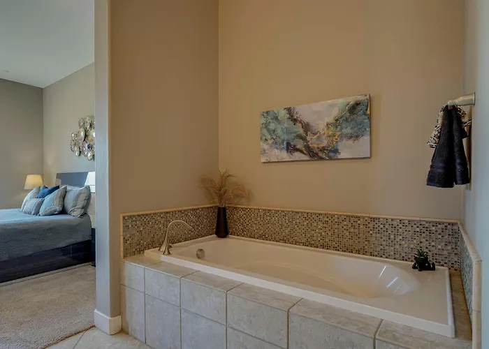 Pool Access! Mtn-view Desert Escape In *