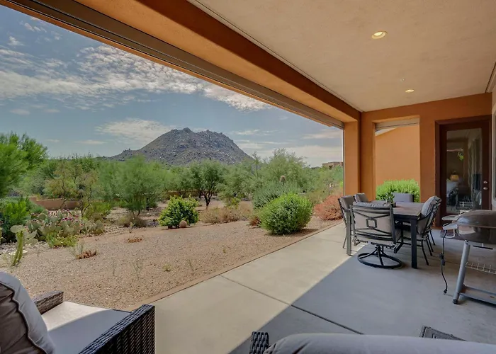 Pool Access! Mtn-view Desert Escape In Ferienhaus