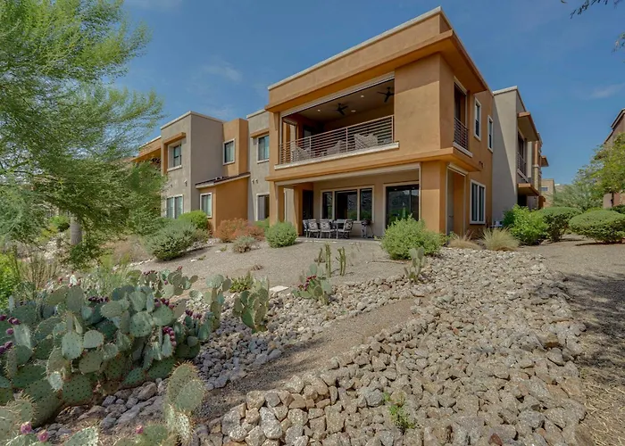 Pool Access! Mtn-view Desert Escape In